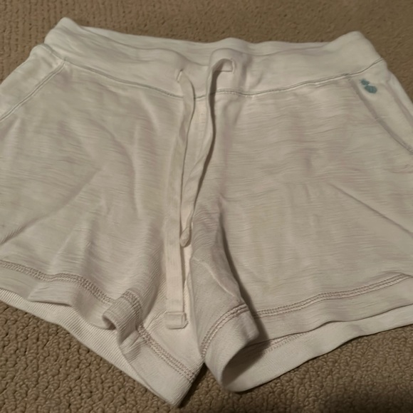 Tommy Bahama Tobago Island Soft shorts - Picture 2 of 6